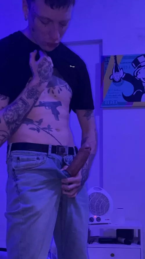 Netflix and chill babe ? 