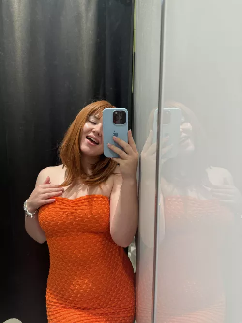 redhead in red, gonna be fire ;)