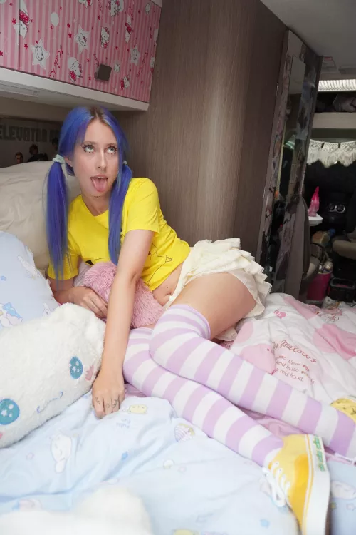 Tell me where you’re from 💜 [f]