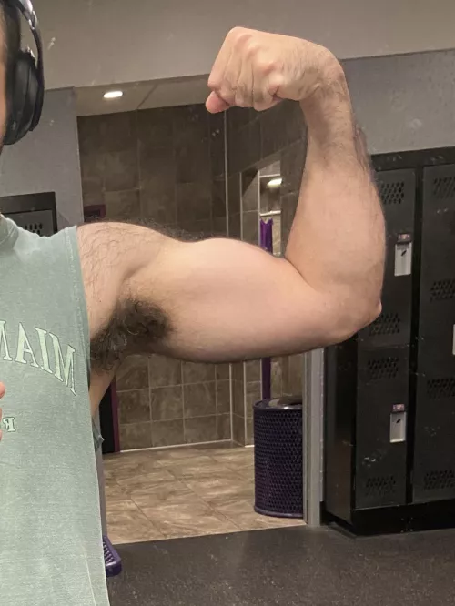 Would you eat out my hairy bush?