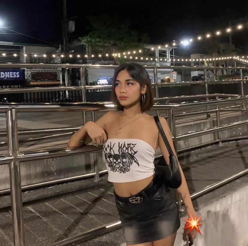 You like my girly look?🦋