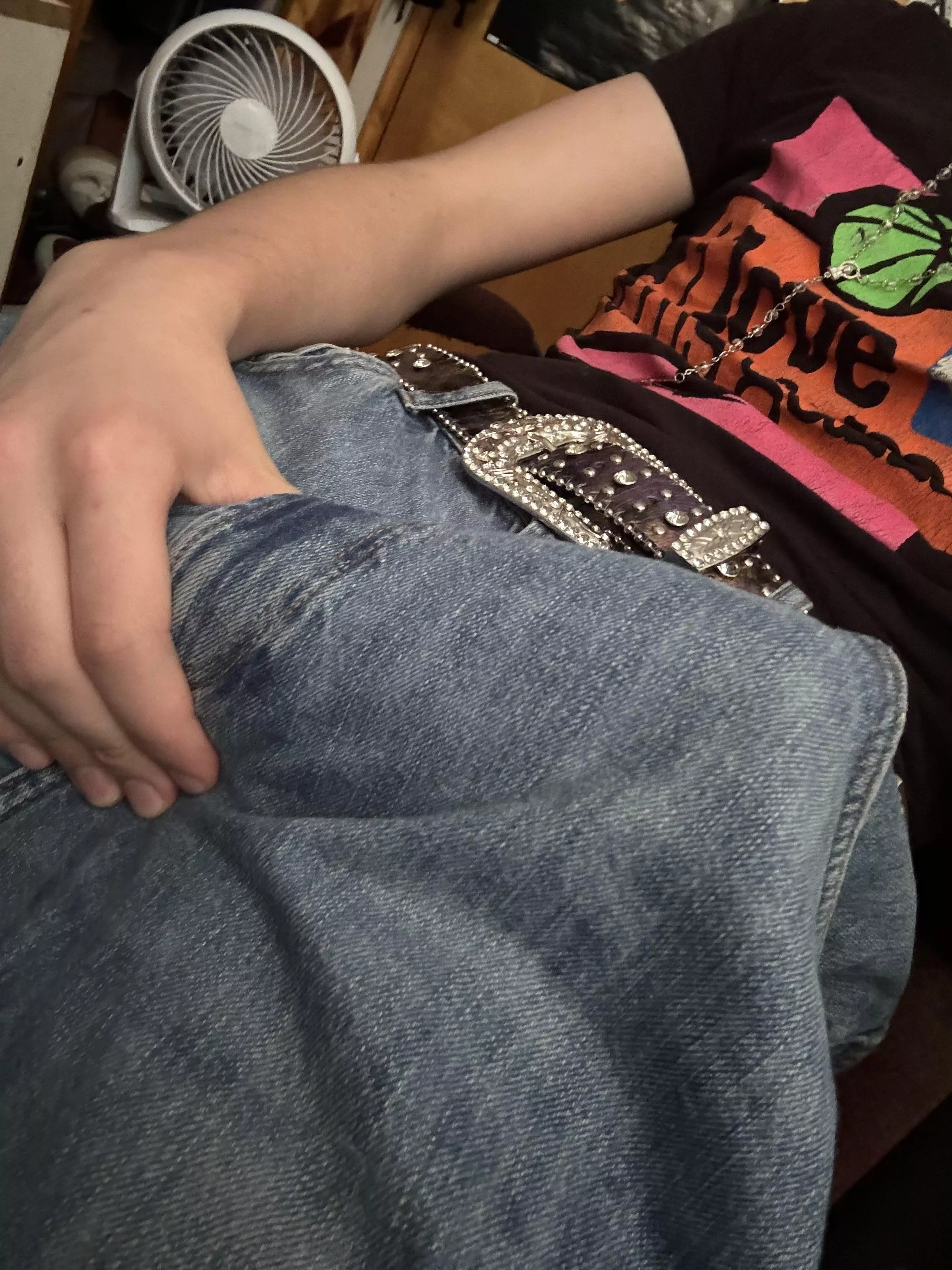 18 year old dick bulging through the jeans 