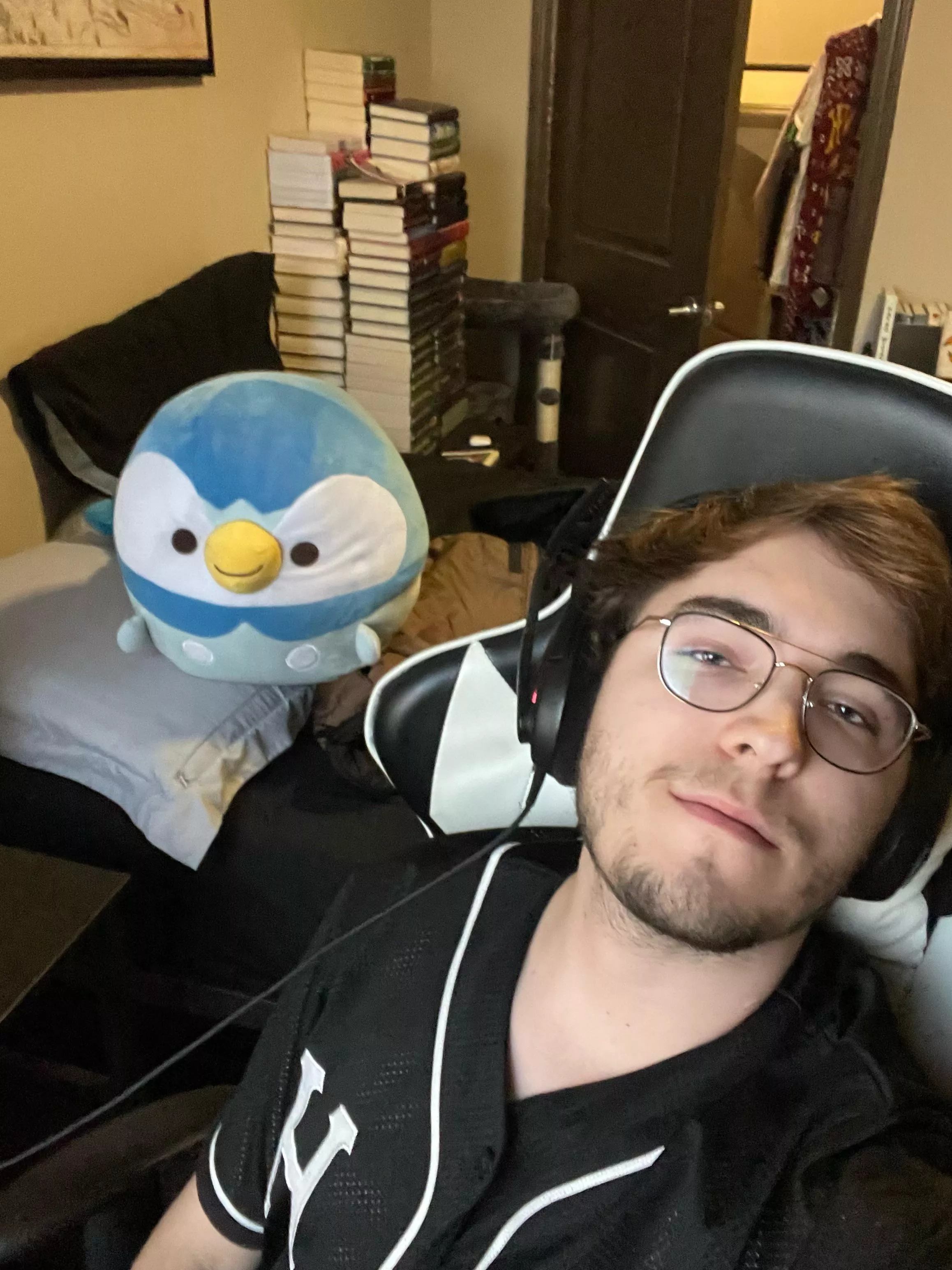 Any FFXIV players? Tired of playing alone! 😭 (21+/NA)