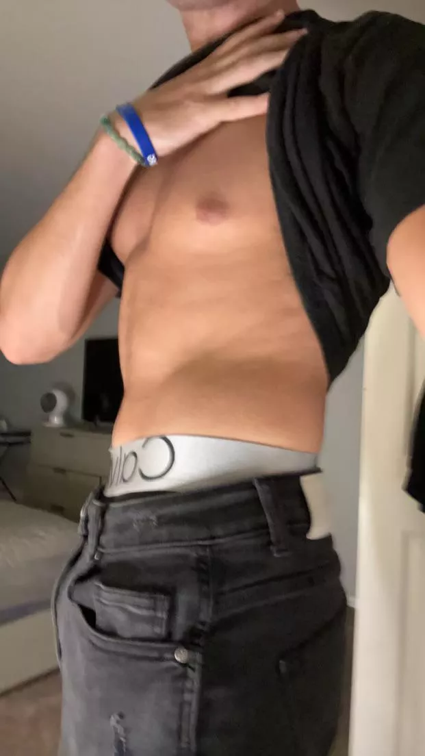 college slut here m18