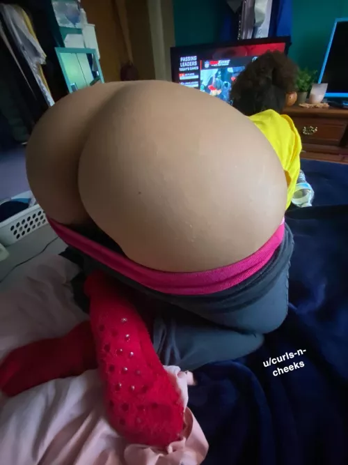 fill me up daddy! i’m waiting