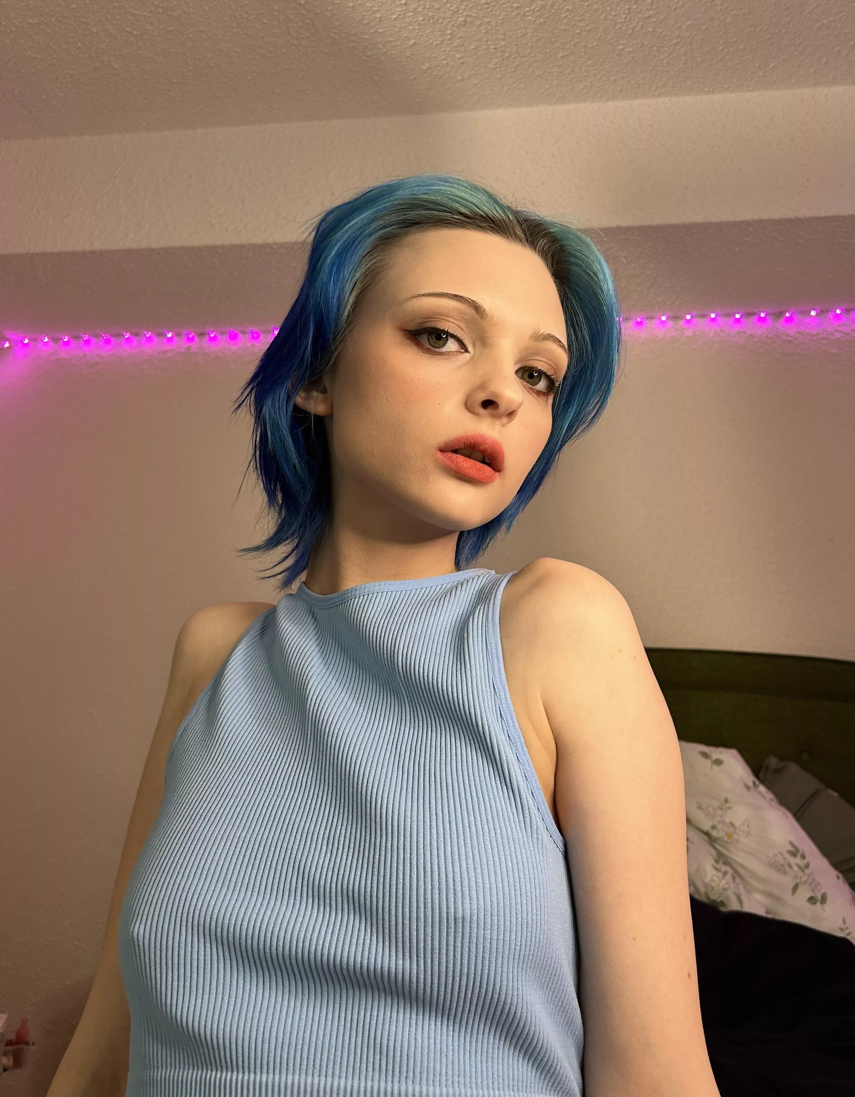 I just wanna be yours tonight