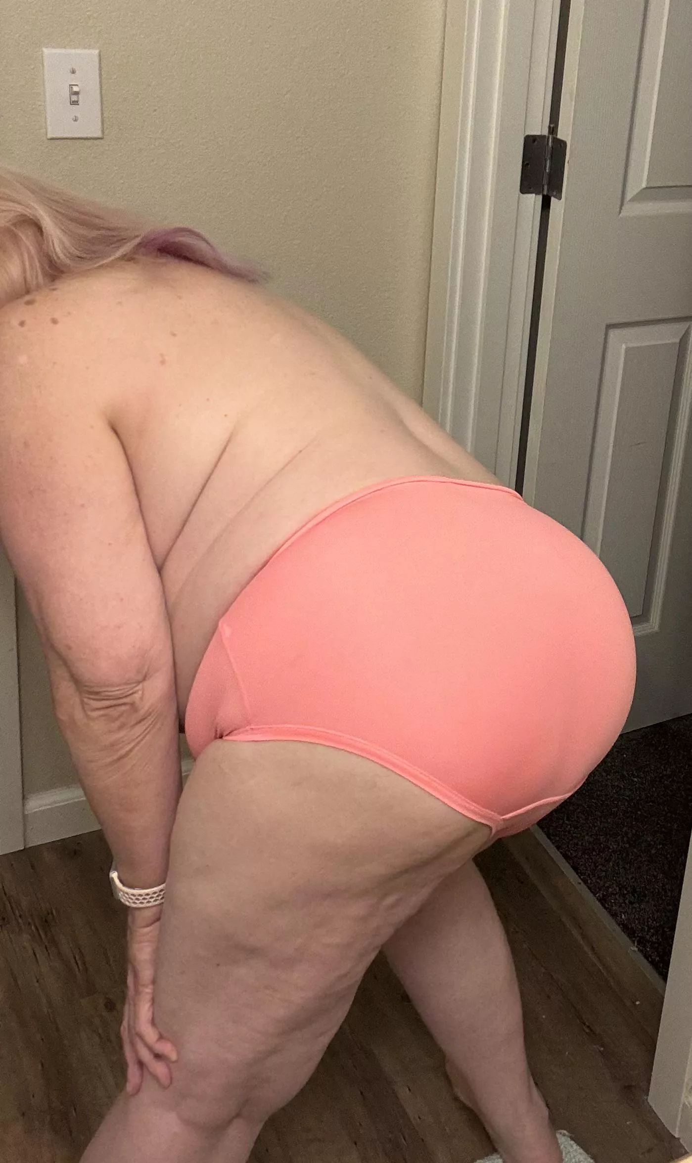 I need you back here 😜