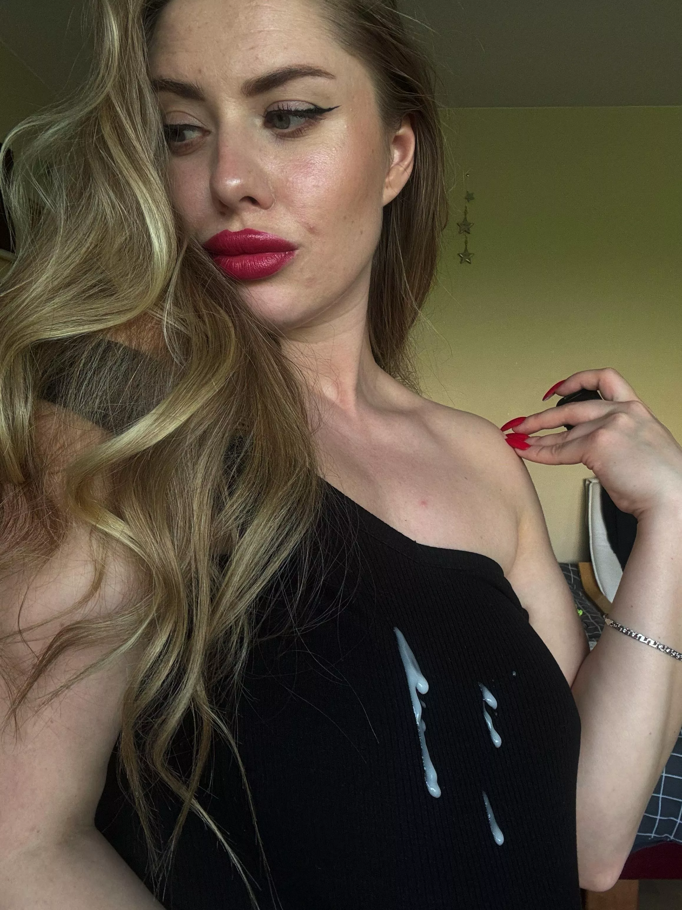 I'd like you to leave a mark on my clothes.