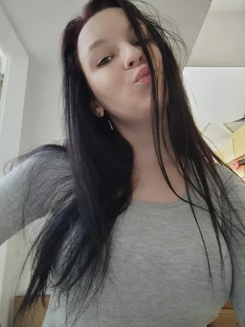 Innocent kiss for everyone~ [F] 