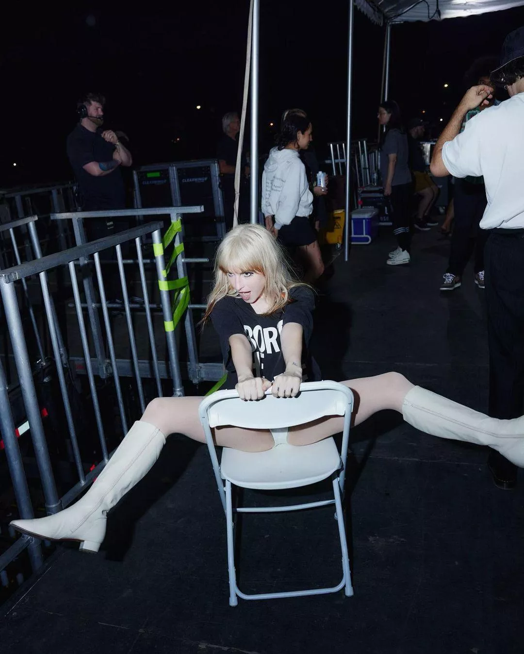 Let's be boyfriends for Hayley Williams! 