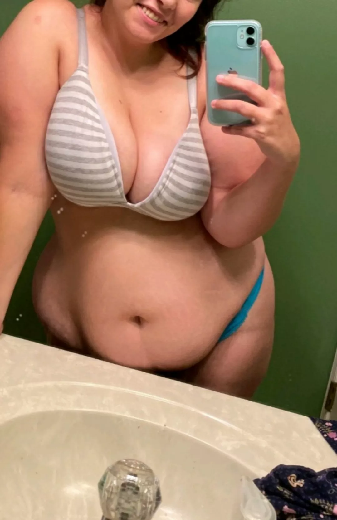 A quick bathroom selfie before I get dressed for work!