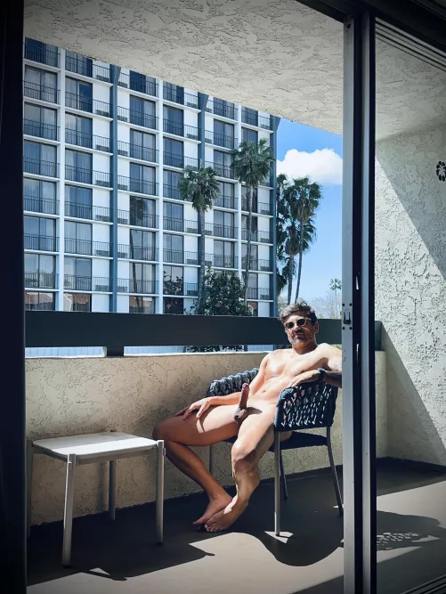 A Sun Dial for the Neighbors 