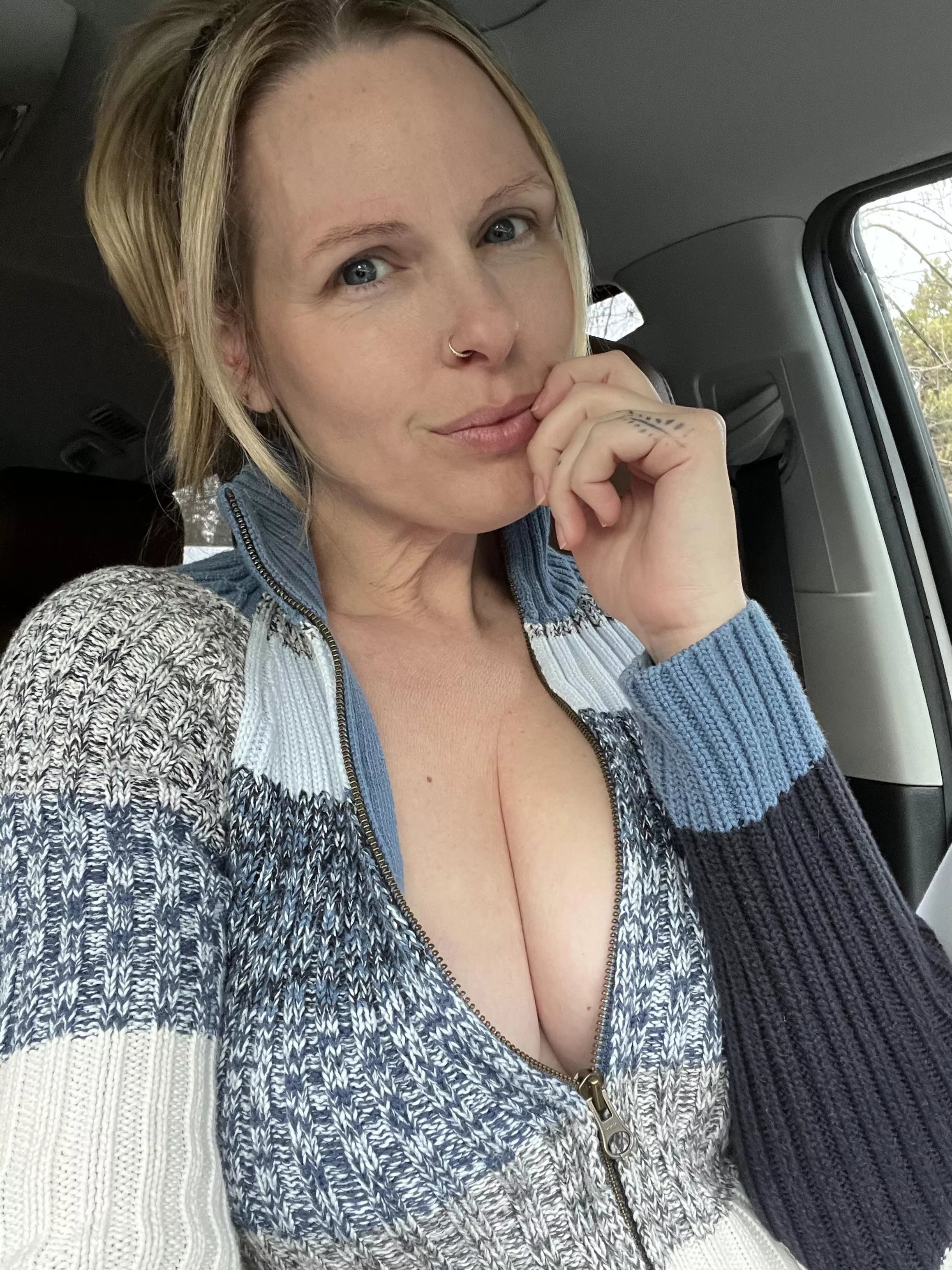 Grocery shopping. [f]