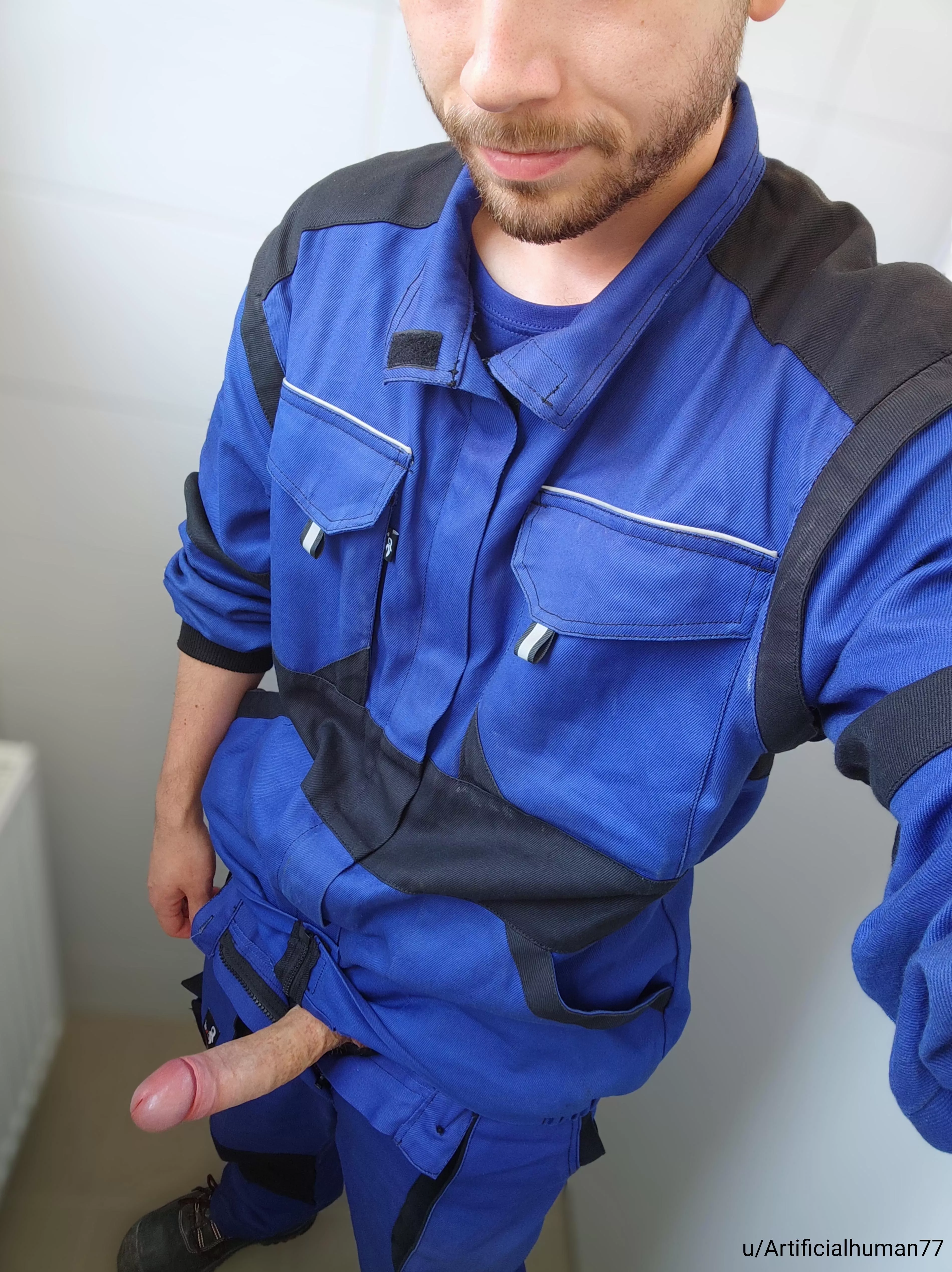 I hope the cute secretary will see this.