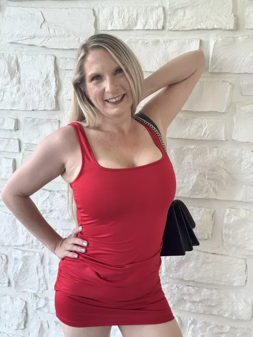 Let me be your milf fantasy 