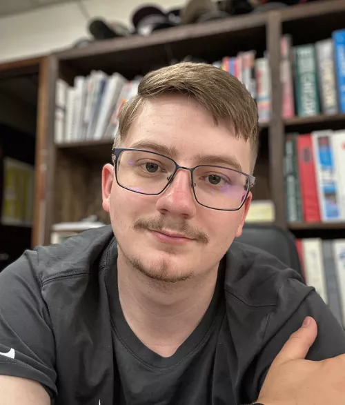 Me again,  just wanted to show off my hair cut 😁