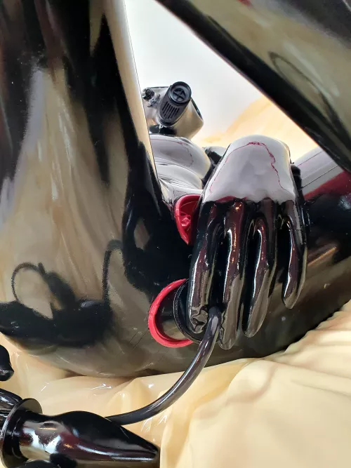 My poor vagina is starving while my rear opening has all the fun! 🖤❤️🖤