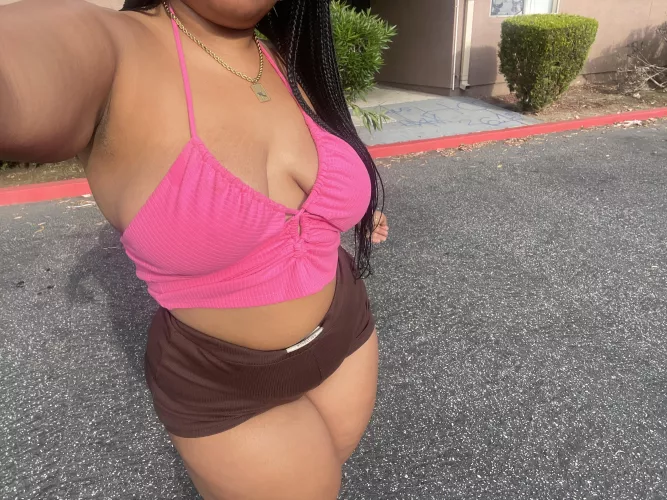 Obsessed with these cute lil summer fits 🫣