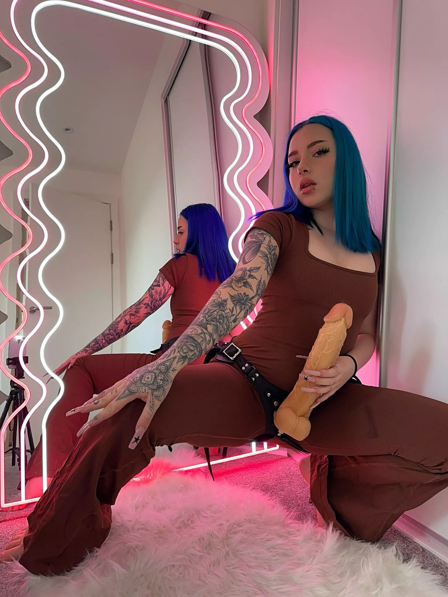 On your knees for mommy, beta boy