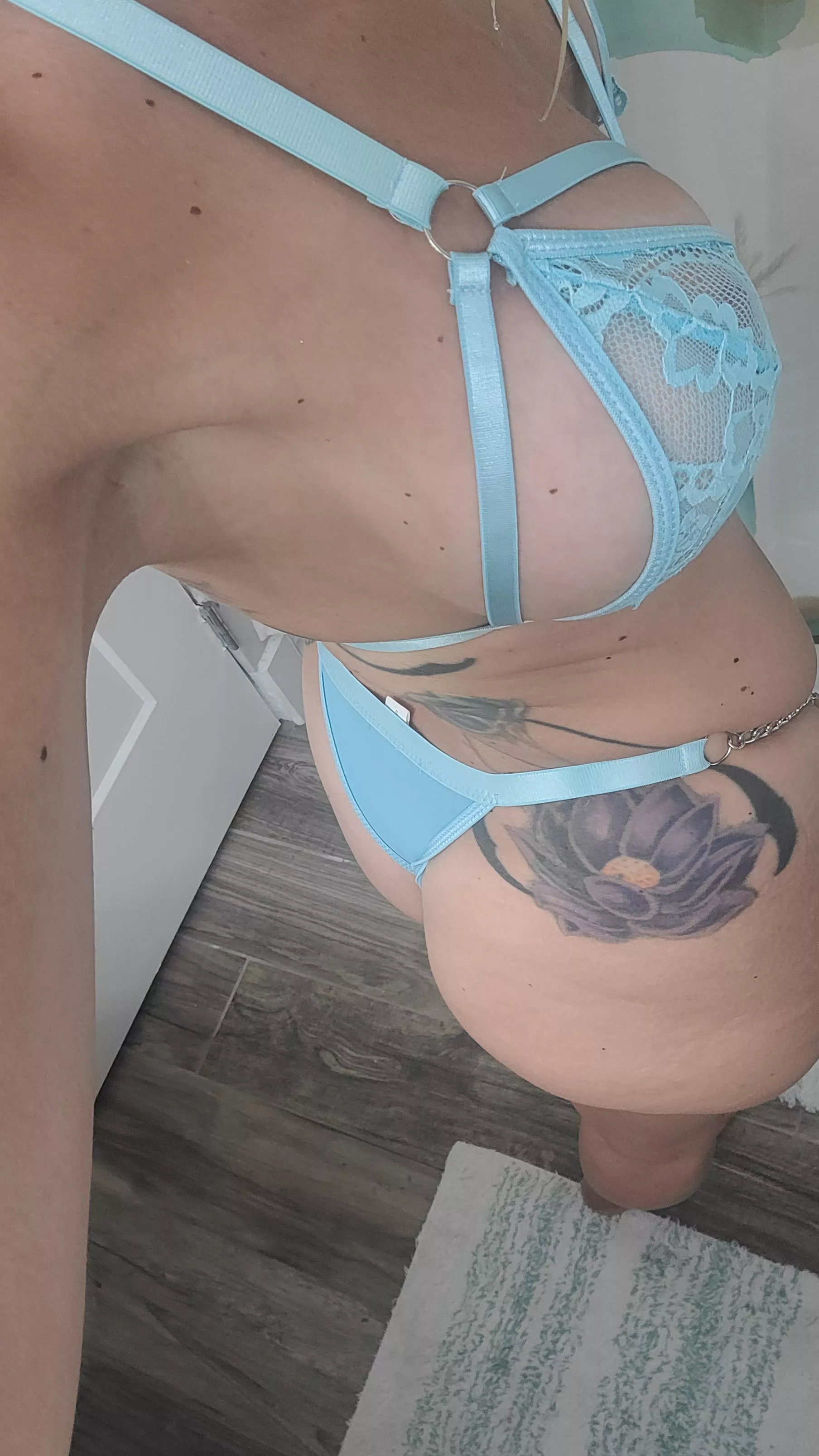 Tatted milf in thong