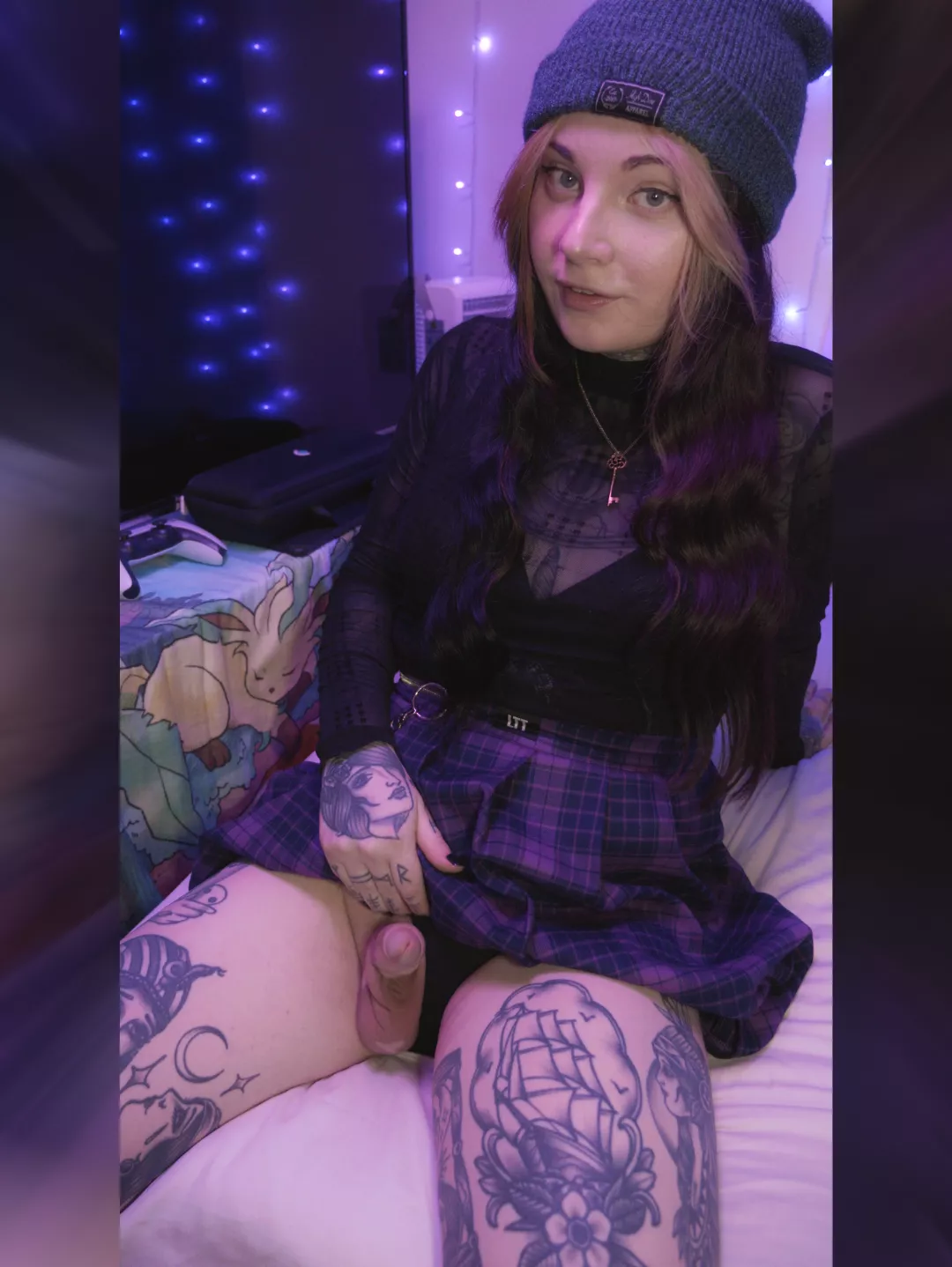 alt girls always fuck the hardest 🖤