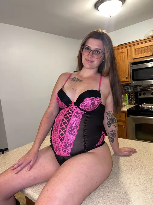 Best part of my early second trimester body is