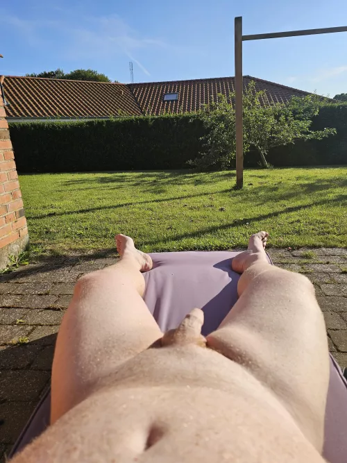 Can Someone please get me hard! 