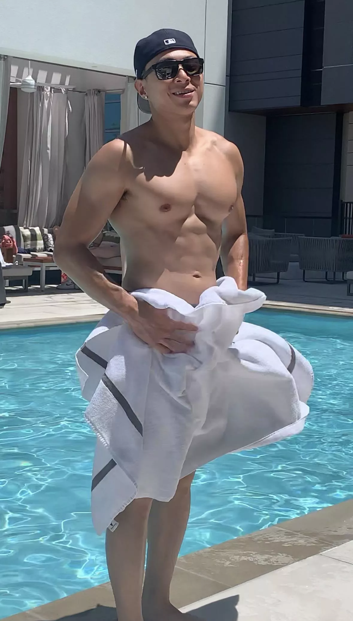 come chill with me 😎