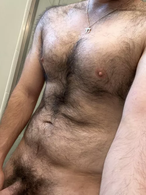 First time posting. Always thought otters are the hottest; but do I count as one? (37)