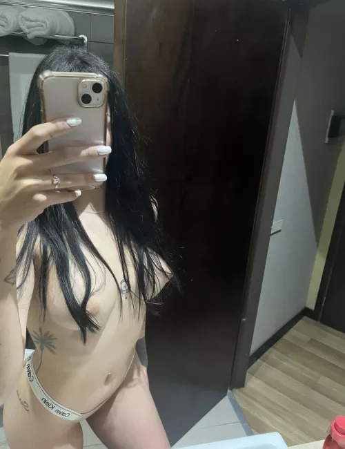 Hey how old are you? I am 22yo