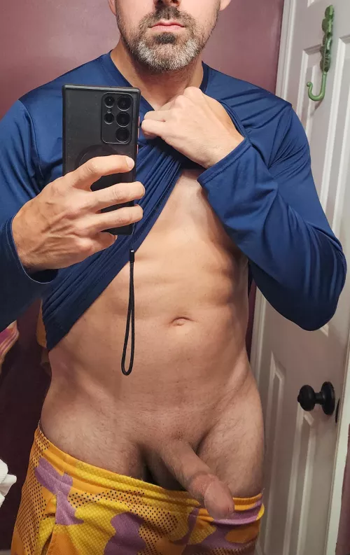 I know sink pics are the worst but hear me out [35]