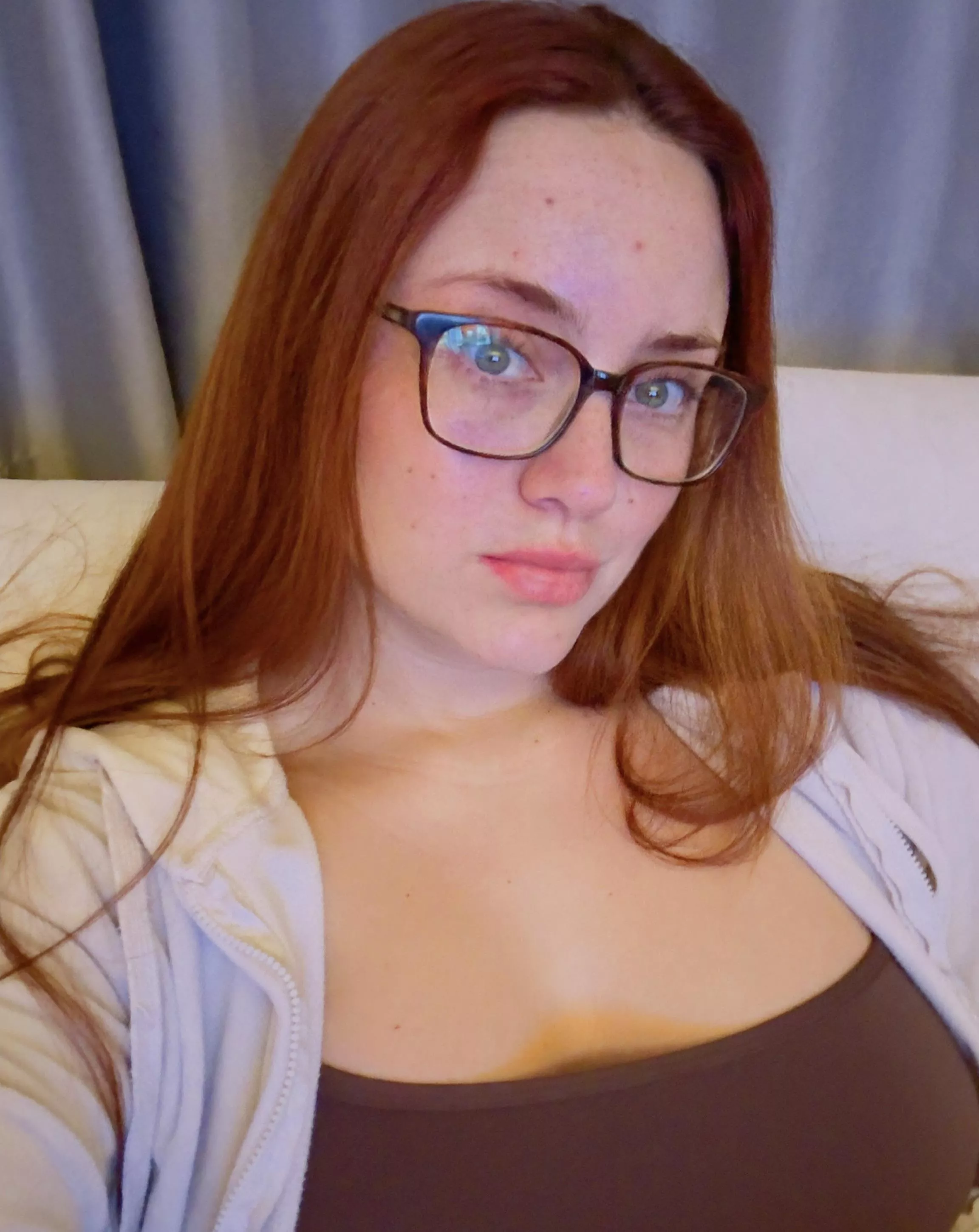 [IRTR] glasses and freckles 