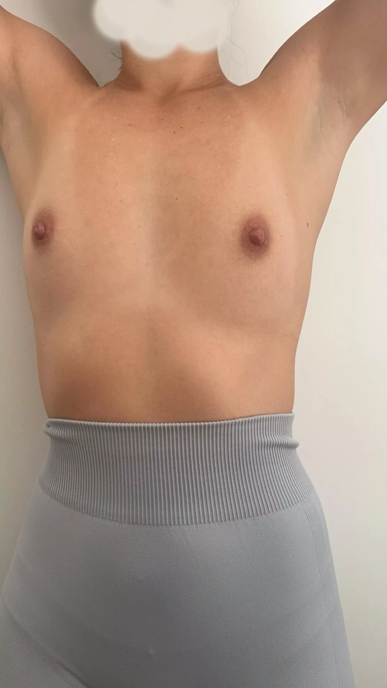 My first armpit pic ever after the gym for you