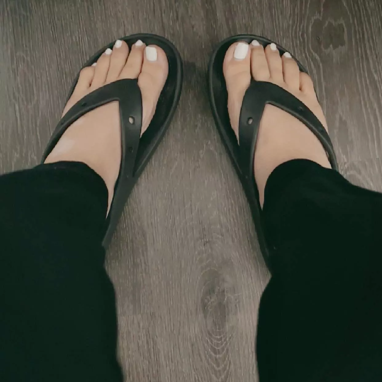 Office fit today. Do you approve? 🩷