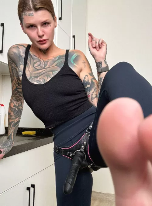 Stay still. you need to get on your knees and be a good sissy. You're going to work that throat