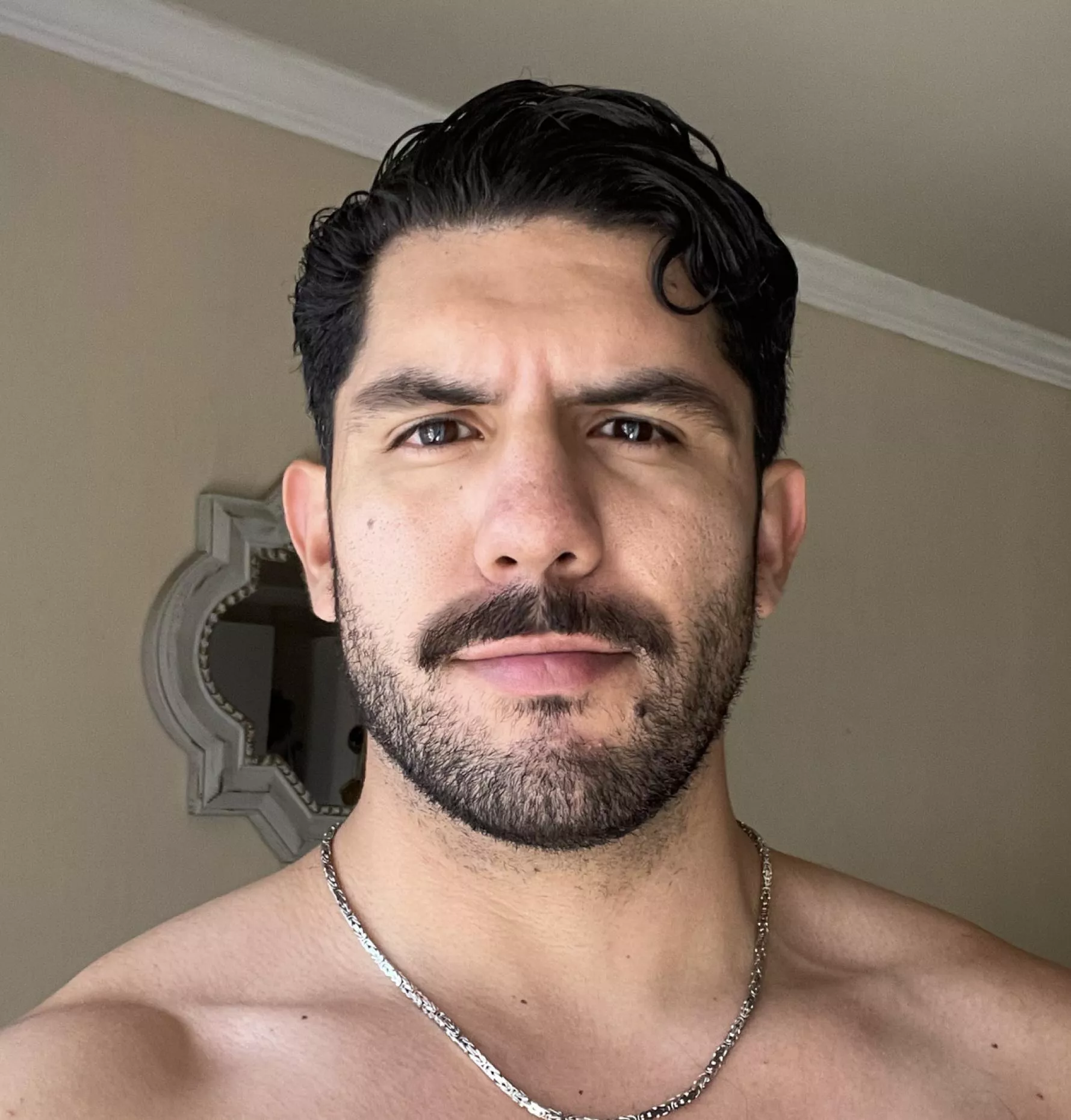 trying out a curly sidepart 