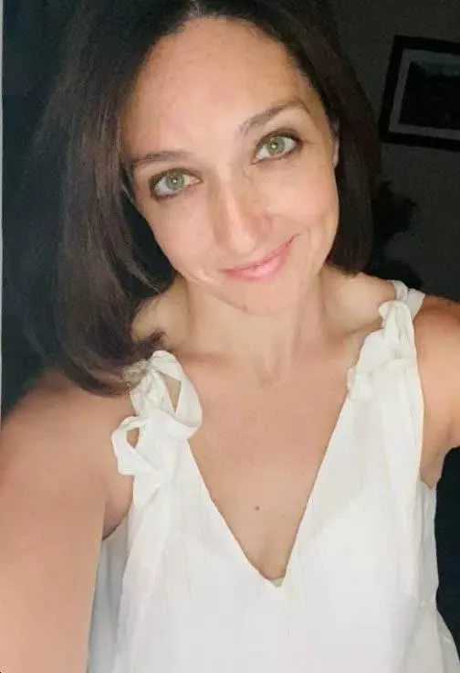 Want to be “best friends” with a naughty mom?
