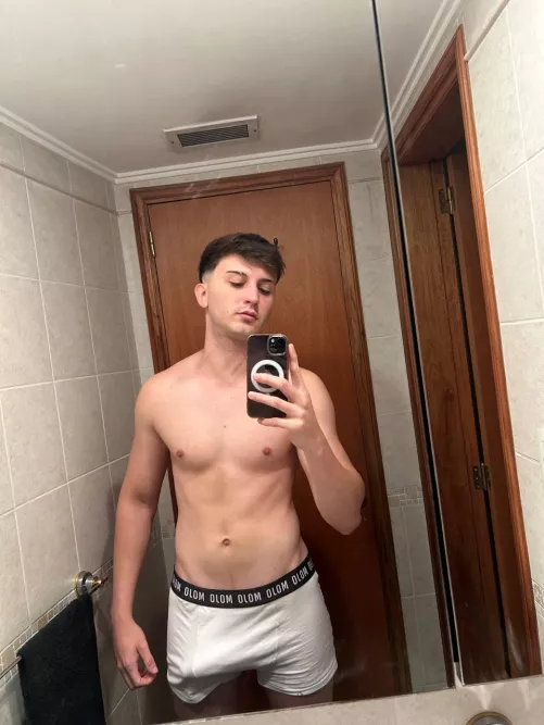 You accidentally walk in on your friend's brother about to jerk off, lol what your reaction? :)