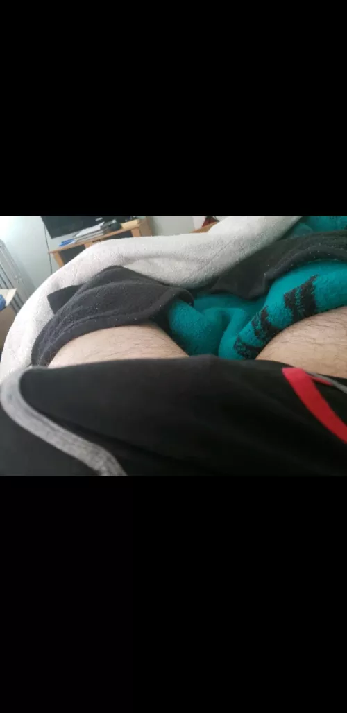 23m mexican showing his morning routine 