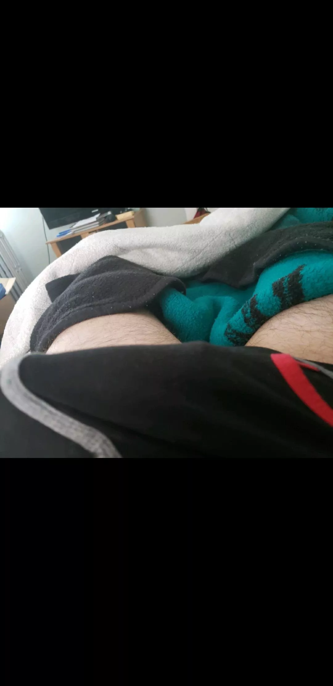 23m mexican showing his morning routine 