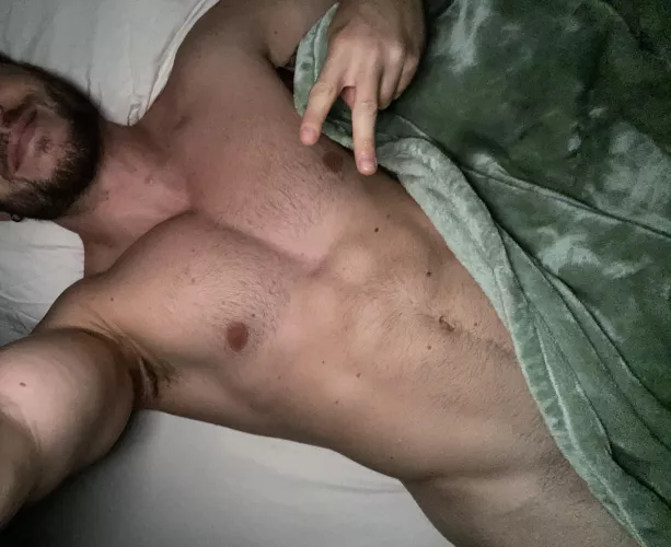 [25] wish the bros would sleep in the same bed with me 