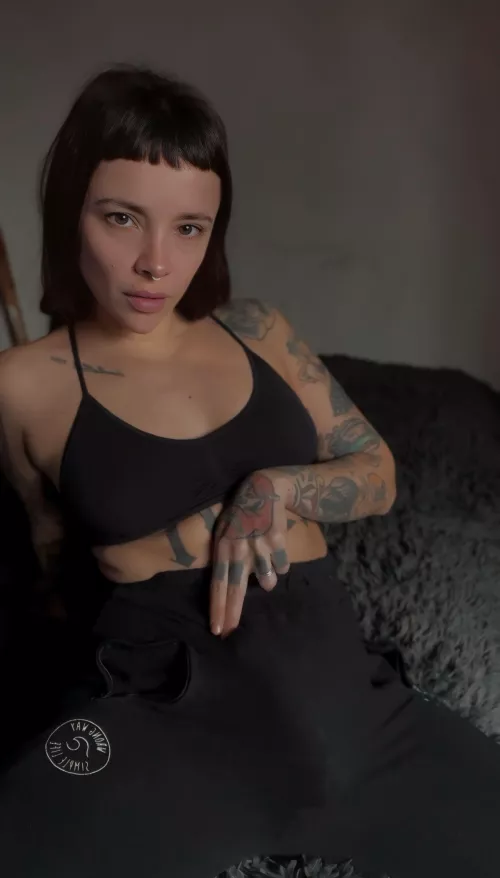 do you wanna see how hard my concealed dick is