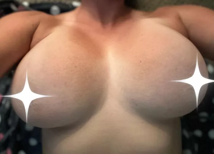 Finally Friday! 🎉👅