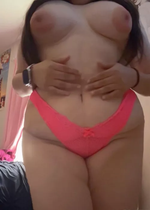 hiding the tummy haha🥹