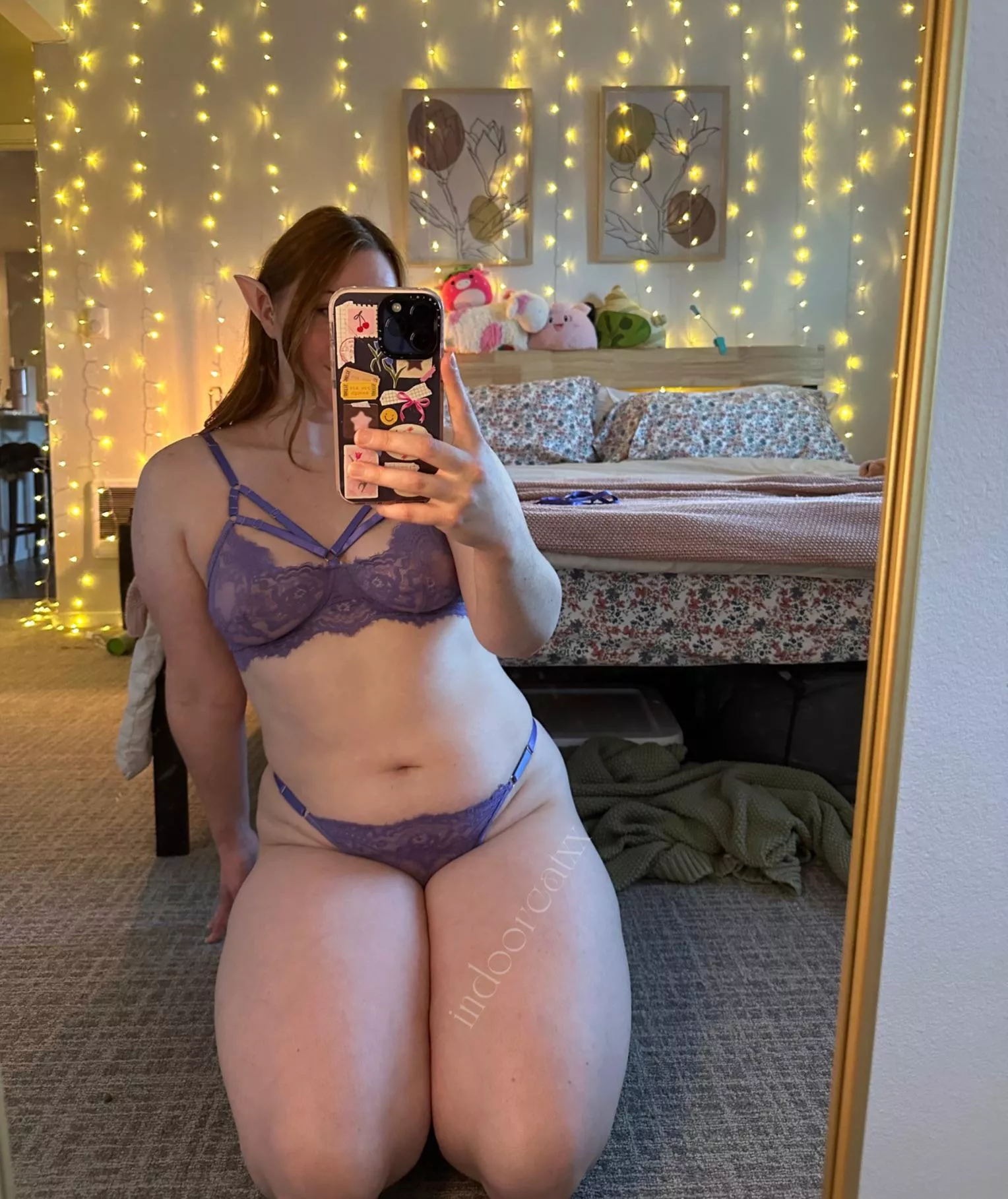 How do you feel about an elf girl like me on their knees for you [F]