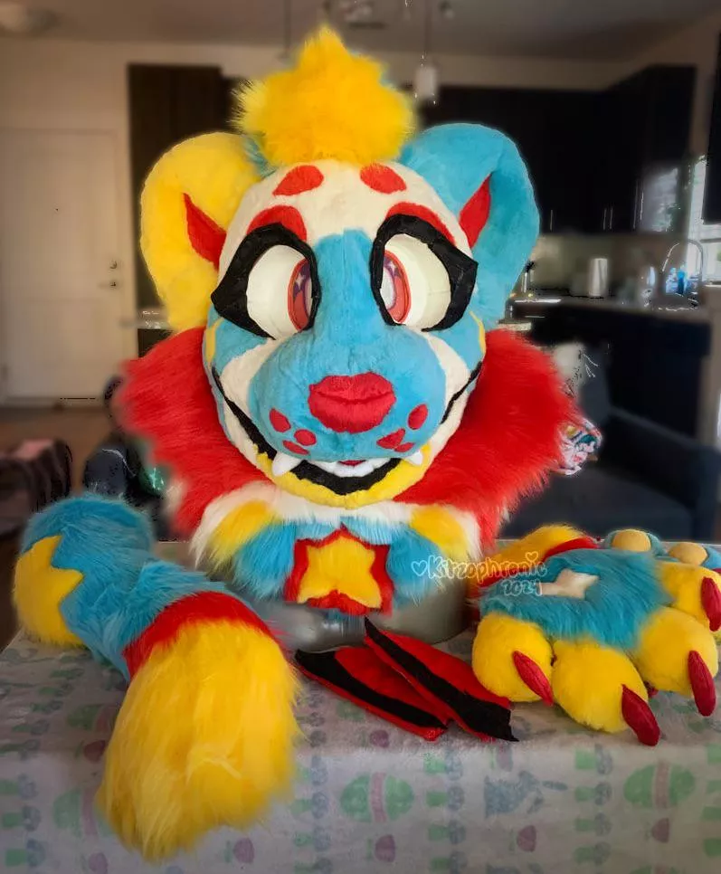 I’m so proud of my newest premade Astro Kitty!! 