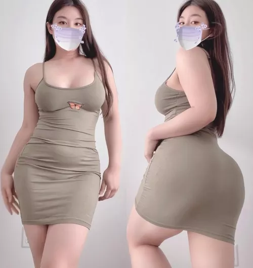 Just a shy Korean law school girl trying to be sexy..🥰