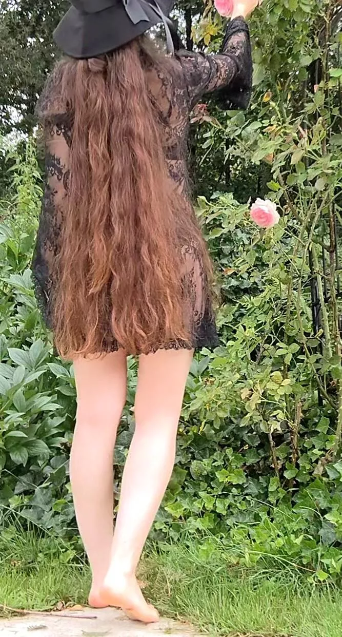 Might as well not have worn this see-through dress, my hair is just as long