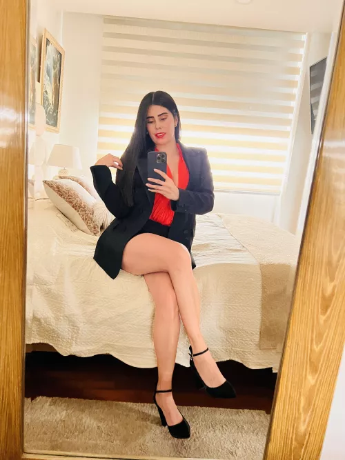 My daily dose of professional chic