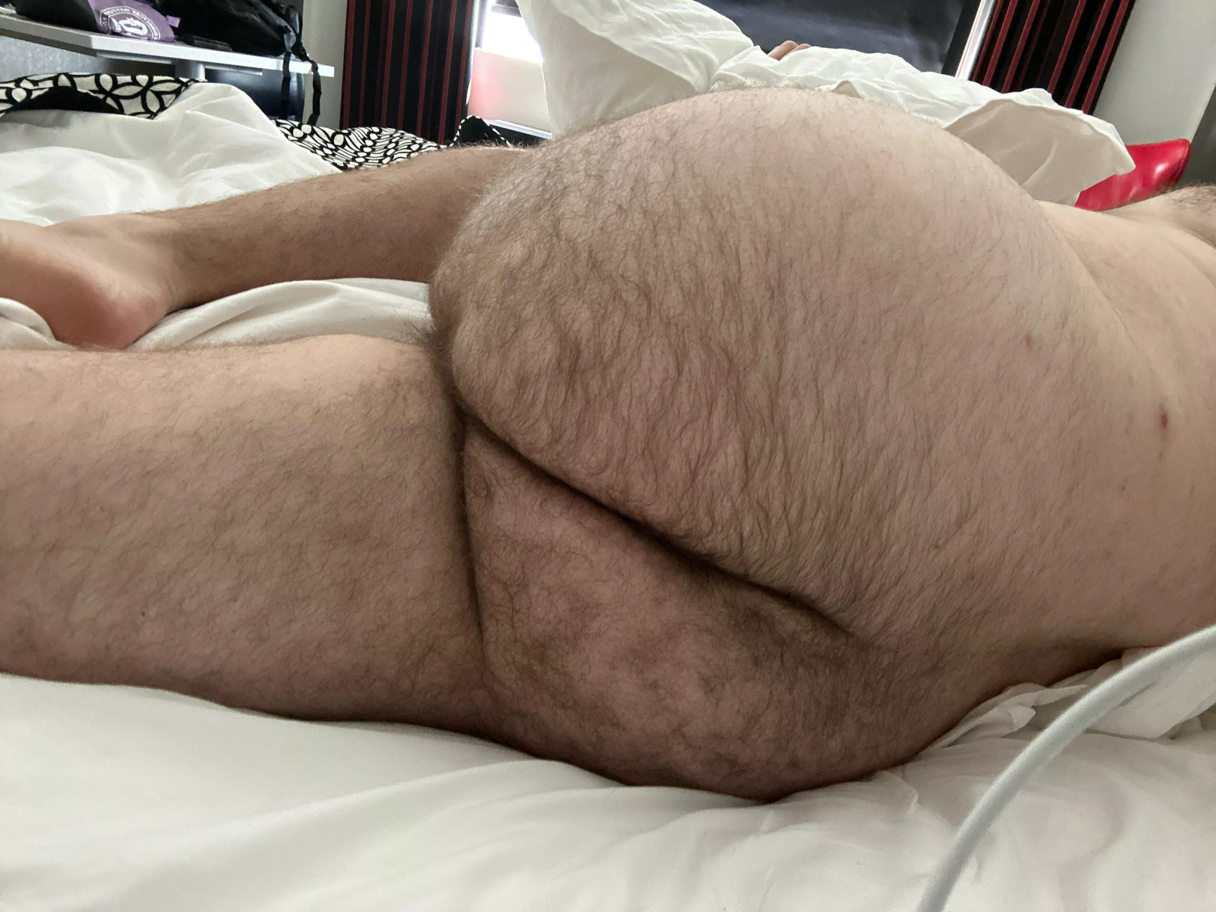 What would you do with my hairy ass? 🍑😈